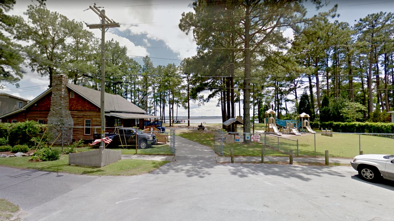 <b>Carolina del Norte.</b> 127 de 213 playas resultaron inseguras durante al menos un día en 2018. Un punto de la costa en Belhaven, en la intersección entre las calles E. Main y Tooley (condado Beaufort) fue peligroso para los bañistas por 11 días, más que cualquier otra playa del estado.