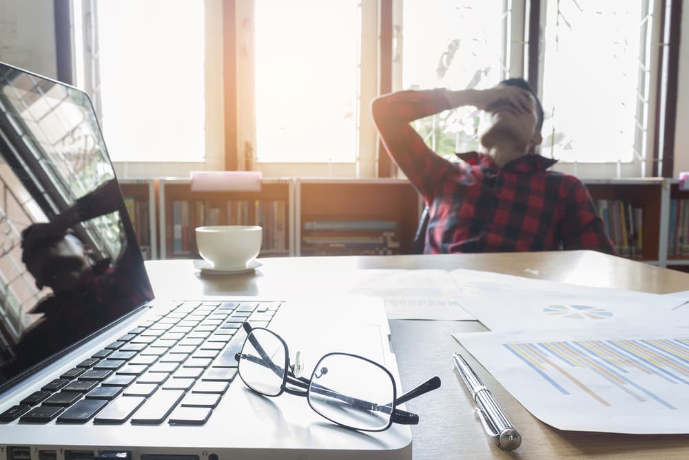 Aplica tu ingenio y sentido organizativo natural a una situación desconcertante en tu centro de trabajo.