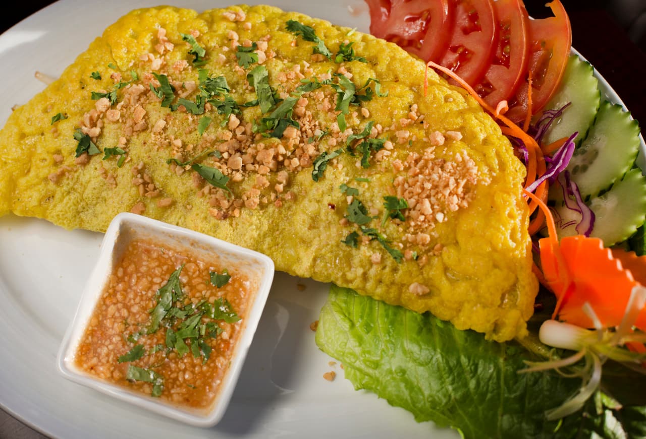 Quesadillas con camarones. Prueba los platillos más tradicionales con camarones. Como unas quesadillas verás que el resultado es riquísimo. Lo mejor de los camarones es que su sabor puede hacer grandes combinaciones.