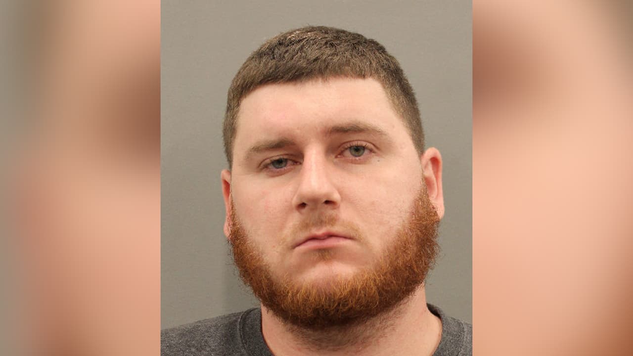 Sospechoso se entrega a la policía tras atropellar y matar a motociclista en carretera de Houston