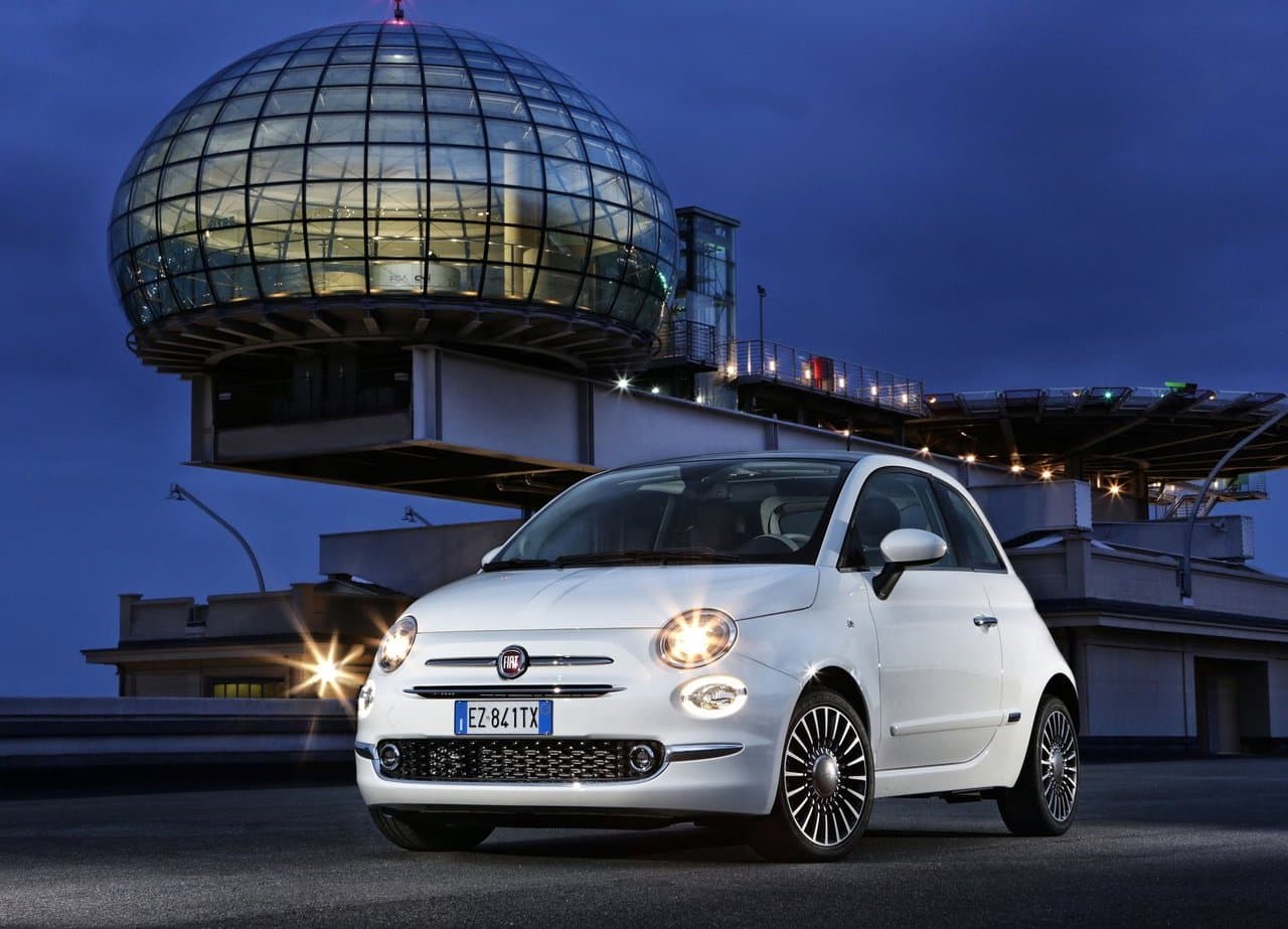 <b>Fiat 500 y 500e</b>
<br>
<br>Las ventas de Fiat en el mercado estadounidense caen en picada y el que fuera el primer modelo Fiat en llegar también es el primero en irse: el 500 y todas sus variantes no regresarán en 2020 (sí, incluyendo el Abarth, a pesar de su picardía). Los que quedan son el 500X, 500L y 124 Spider, aunque en ventas tampoco son un éxito.
<br>