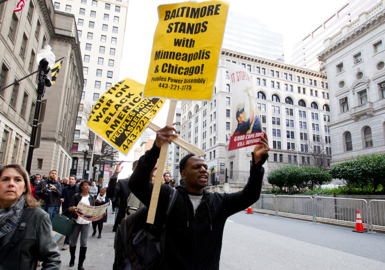 Declaran nulo juicio contra policía por muerte de Freddie Gray