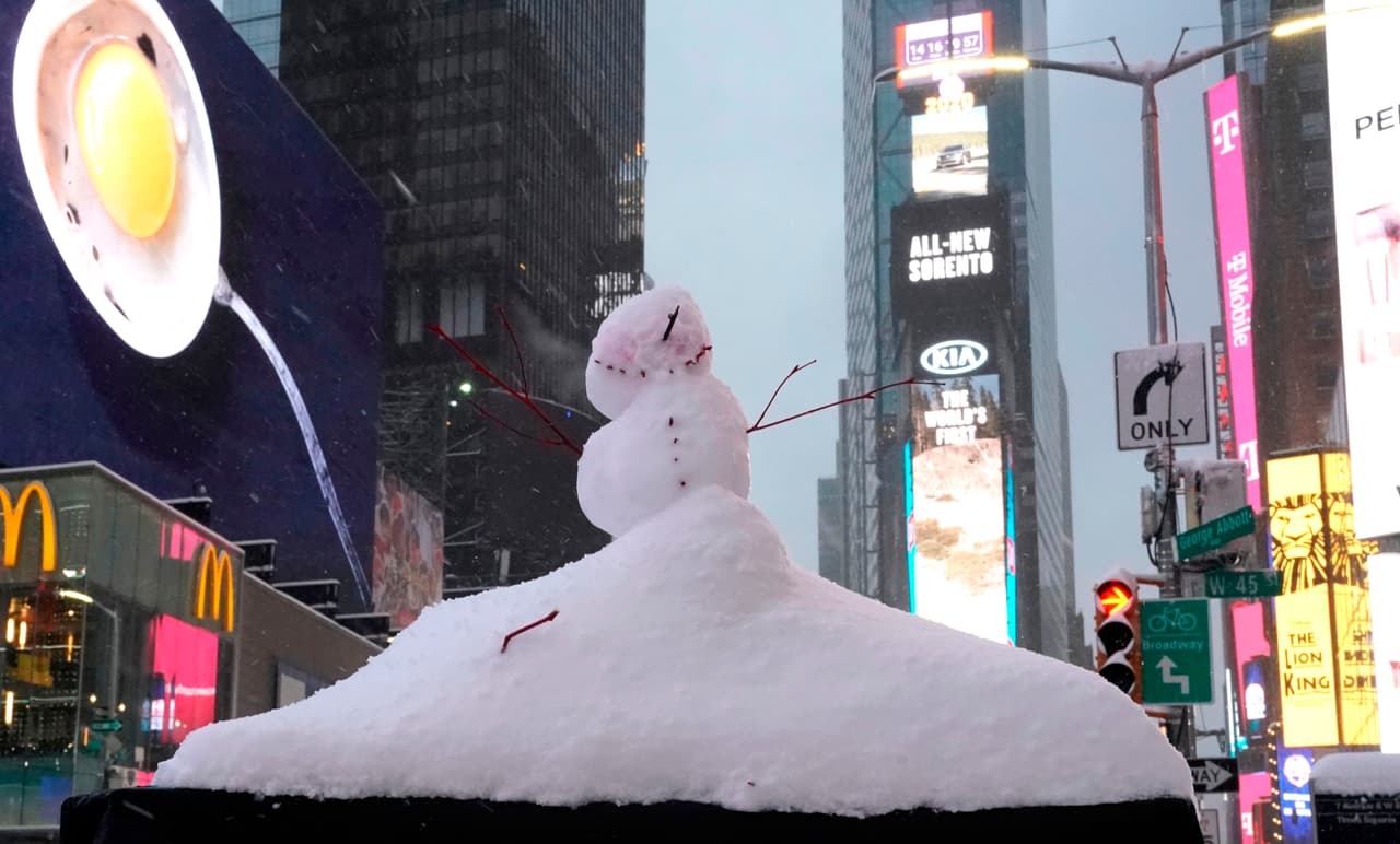En el 
<b>Condado de Orange, </b>hubo acumulaciones de hasta 11 pulgadas en ciudades como Newark.