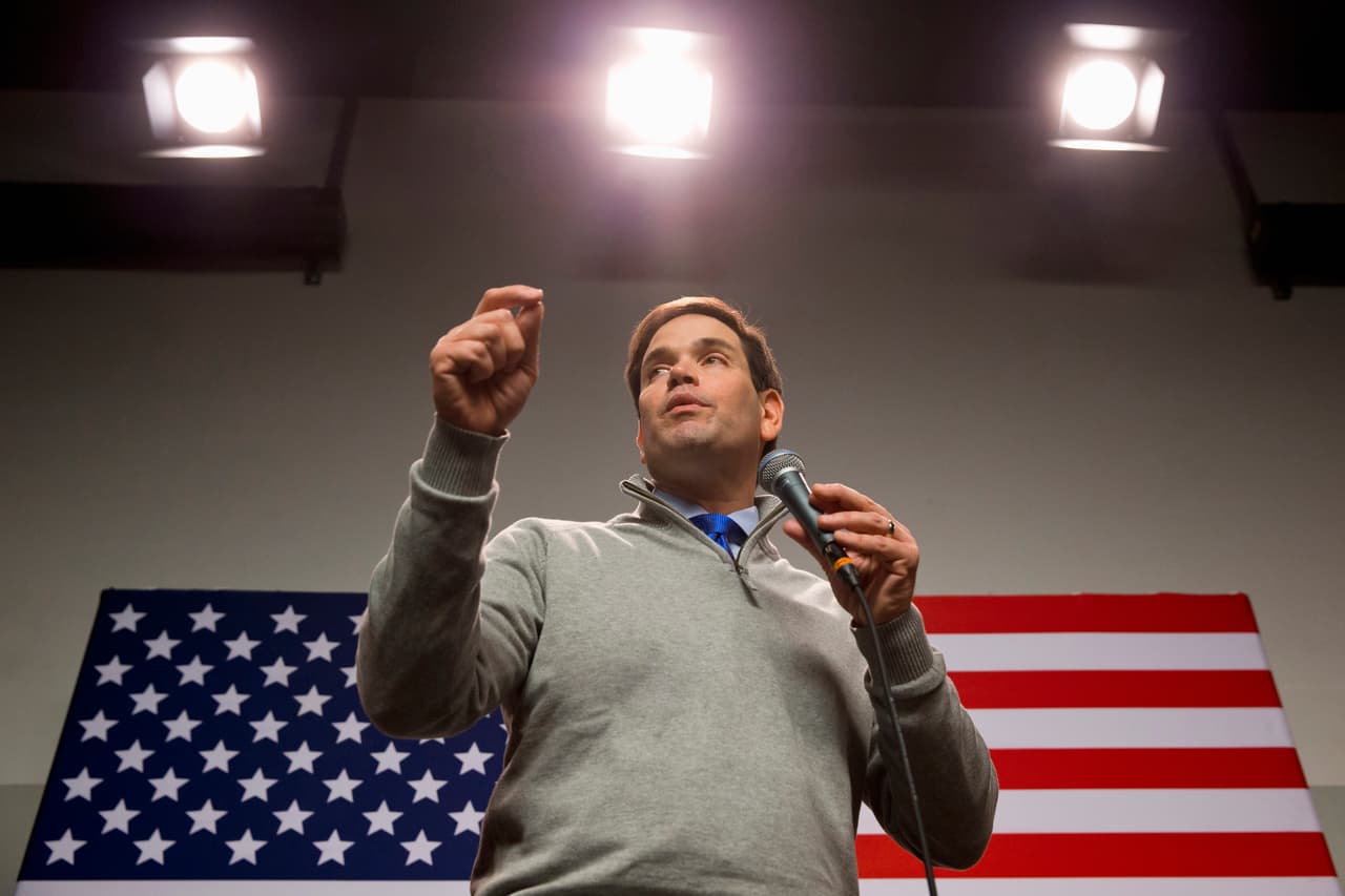 El esfuerzo de Rubio para convencer a los indecisos de New Hampshire
