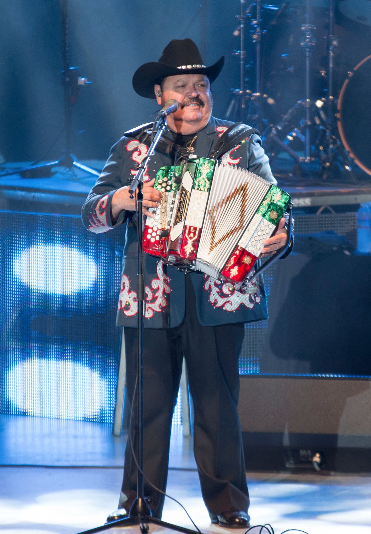 "Según los que saben de tequila, está muy bueno, ha gustado mucho el producto”, dijo el músico durante la presentación.