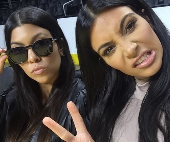 Además dicen que no es buen ejemplo para los jóvenes. Es tan mala influencia que según El Espectador los hijos de Will Smith tienen prohibido relacionarse con las Kardashian y las Jenner.