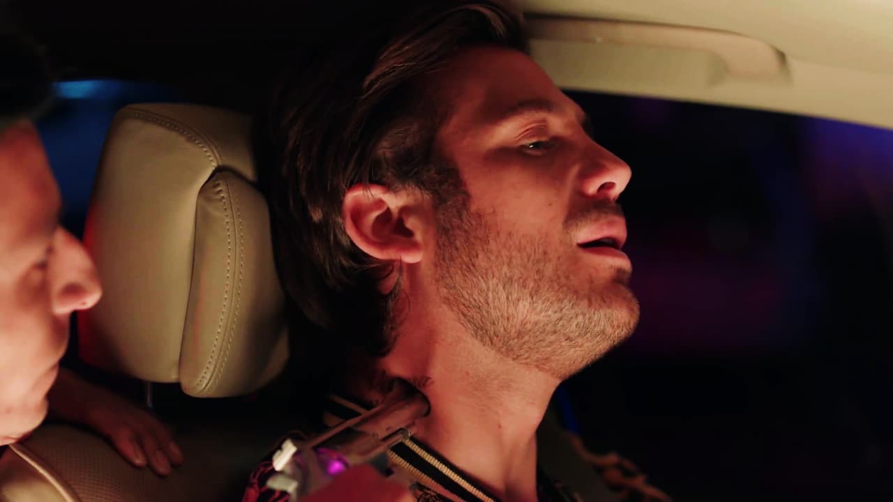 Luego de la muerte de Monchis, 
<b>Toño</b> sorprendió a Charly y le exigió que se encargara de los negocios de su tío tras su fallecimiento. Al negarse, el pistolero lo amenazó de muerte.