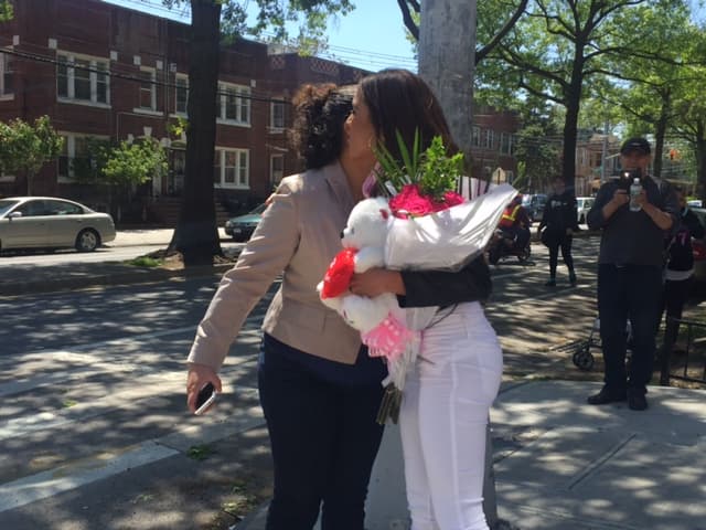 Francisca tenía una cómplice que le había ayudado a preparar todos los detalles.