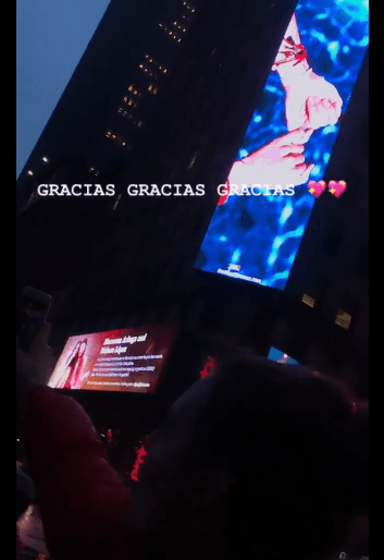 En sus 'stories' de Instagram, Macarena Achaga no se cansó de agradecer la sorpresa.