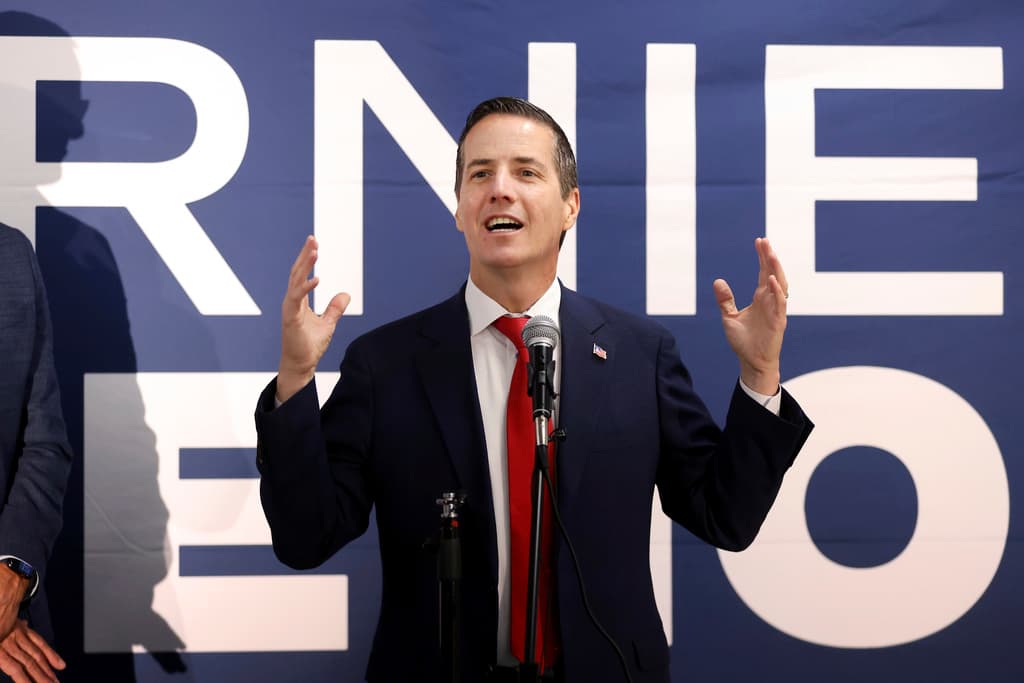 Bernie Moreno, el colombiano exvendedor de autos -y trumpista- que será el primer latino en llegar al Senado por Ohio