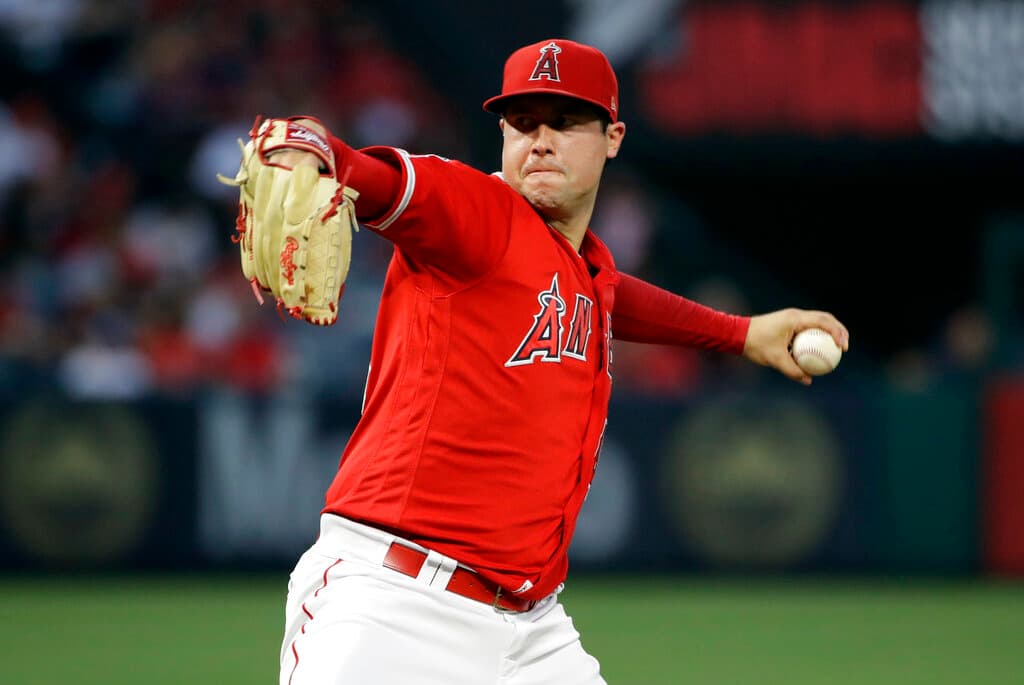 Este flagelo también ha afectado a figuras deportivas, cantantes y hasta empresarios. En el 2019 Tyler Skaggs, jugador del equipo de Béisbol de Angeles murió tras una sobredosis por fentanilo. El empleado del equipo, 
<a href="https://www.justice.gov/usao-ndtx/pr/former-angels-communications-director-eric-kay-sentenced-22-years-tyler-skaggs-overdose" target="_blank">Eric Kay fue sentenciado este mes a 22 años de prisión</a> por proveer las pastillas con fentanilo al jugador.