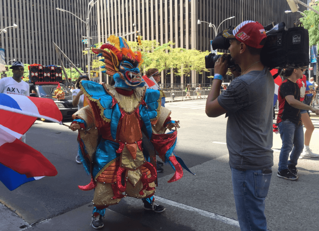 ¡Honrando la cultura a casi 100 grados Fahrenheit!