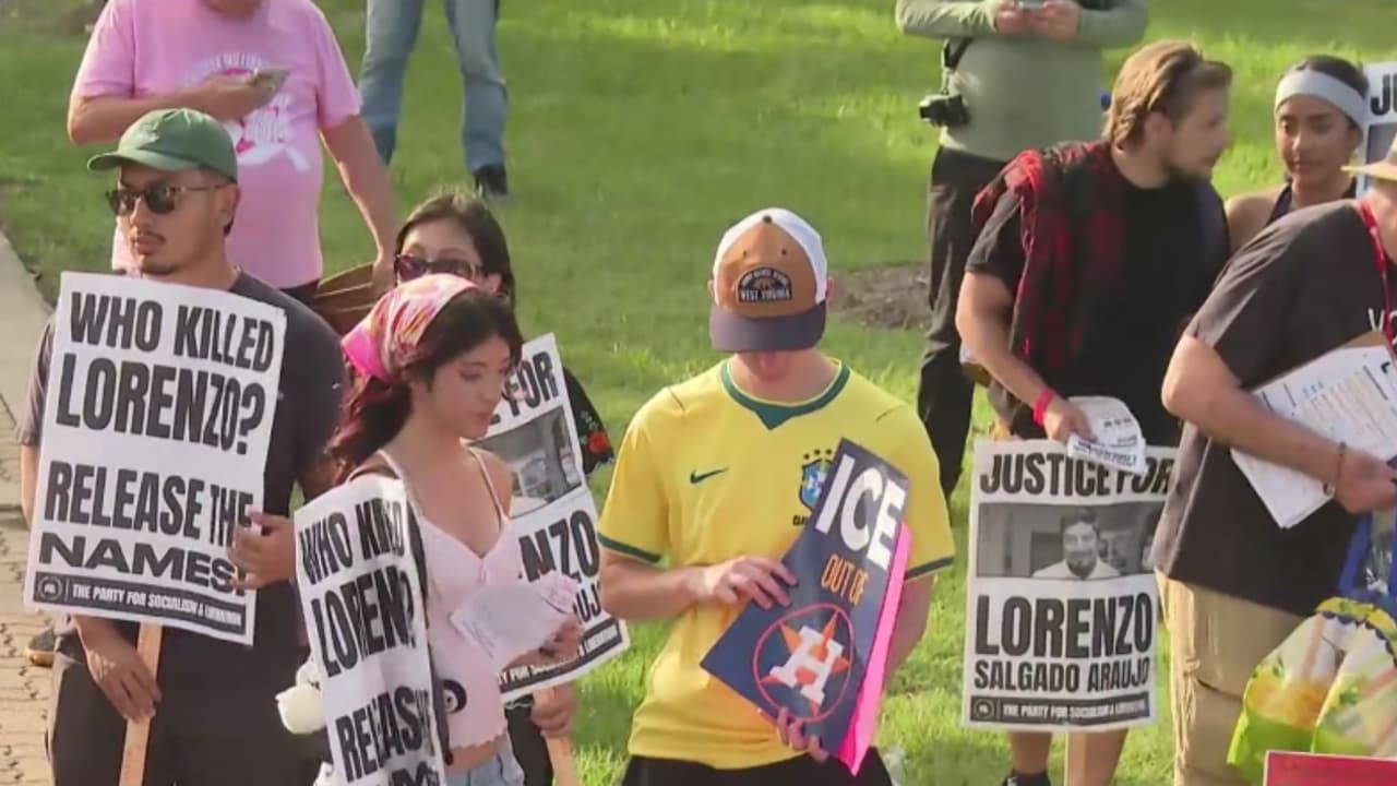 "ICE, fuera de Houston": protestas en Houston piden justicia por la muerte de Lorenzo Salgado