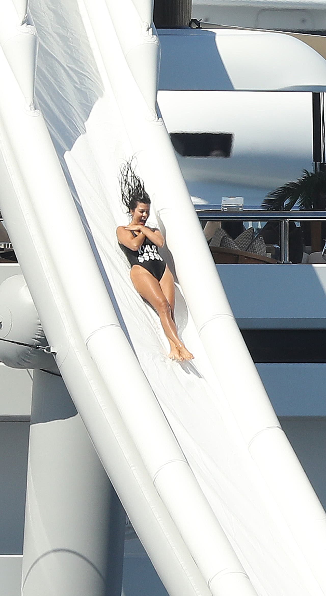 ¿Por qué no? Kourtney volvió a lanzarse una y otra vez.