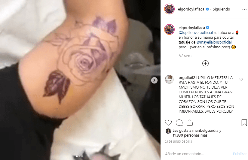 Asimismo, el cantante de música regional mexicana 
<a href="https://www.instagram.com/p/BkbjkCInNLs/?utm_source=ig_embed" target="_blank">se tatuó el brazo</a> en honor a su madre Doña Rosa para ocultar un diseño que le recordaba a su expareja Mayeli Alonso.