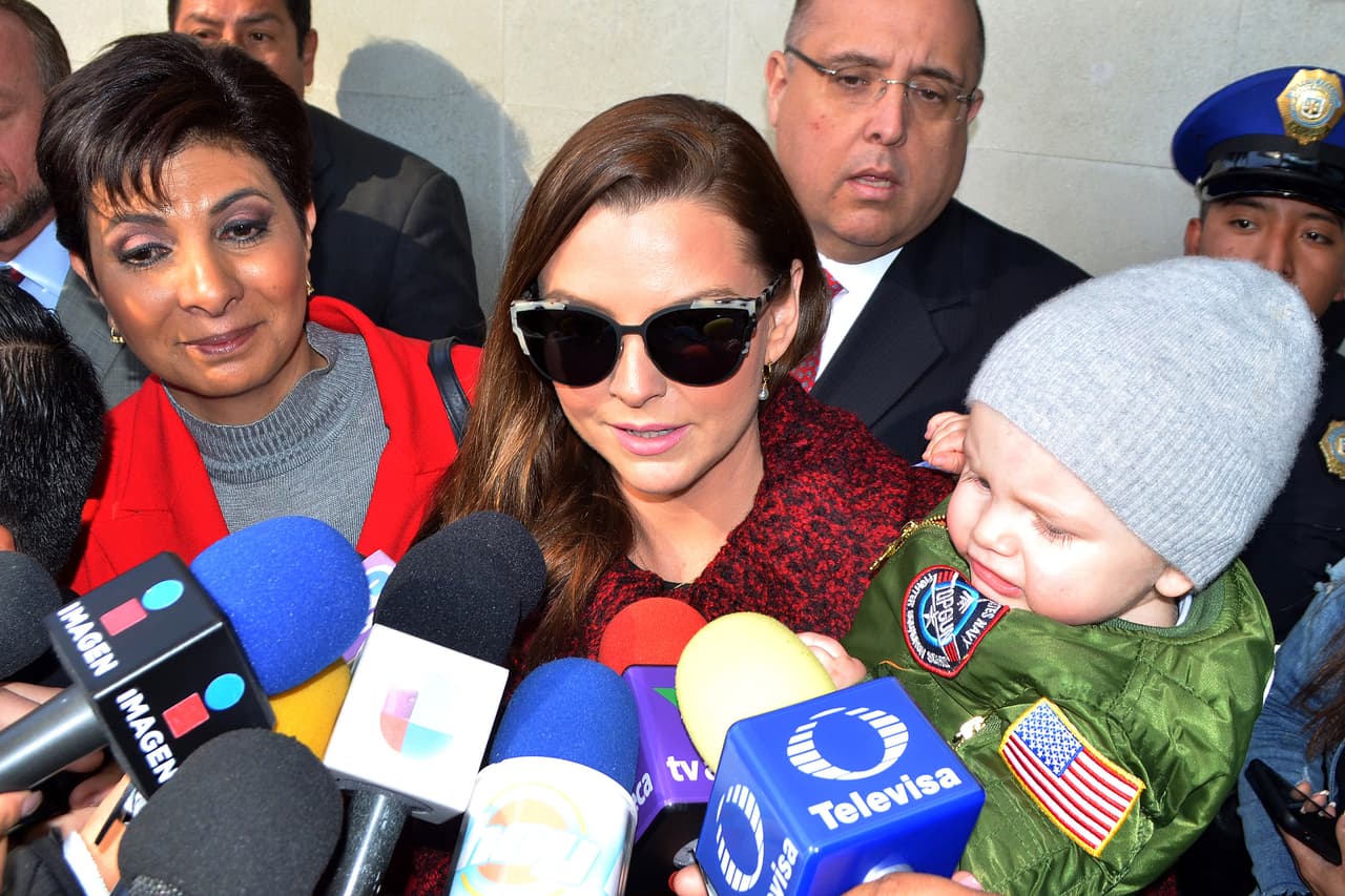 La felicidad de la pareja duró poco, a tres meses de haber recibido a su primer hijo en común, Marjorie y Julián anunciaron su separación y comenzaron a tener conflictos por la manutención y custodia de Matías.