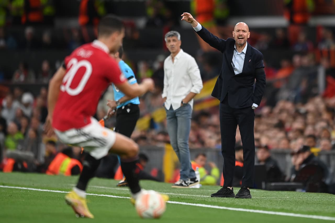 Las indicaciones eran constantes por parte de los locales que querían llevarse los tres puntos a como diera lugar.
<br>