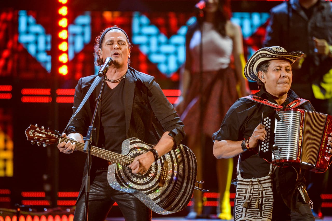 El ritmo se apoderó del escenario y al fita se armó en grande.