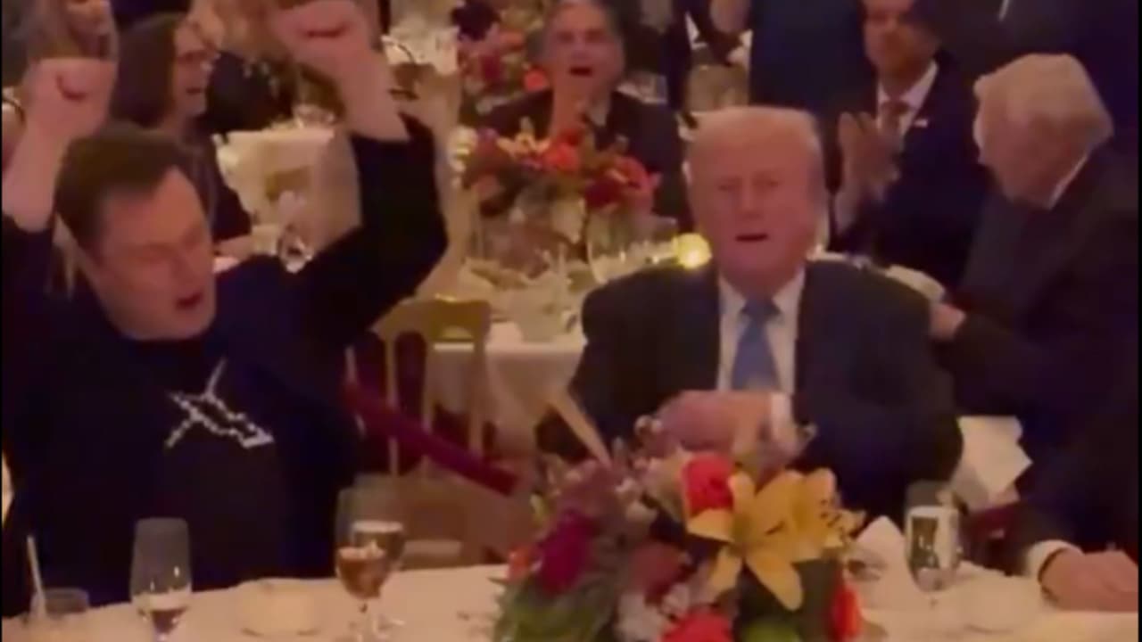 Donald Trump y Elon Musk celebraron Acción de Gracias con entusiasmo en Mar-a-Lago