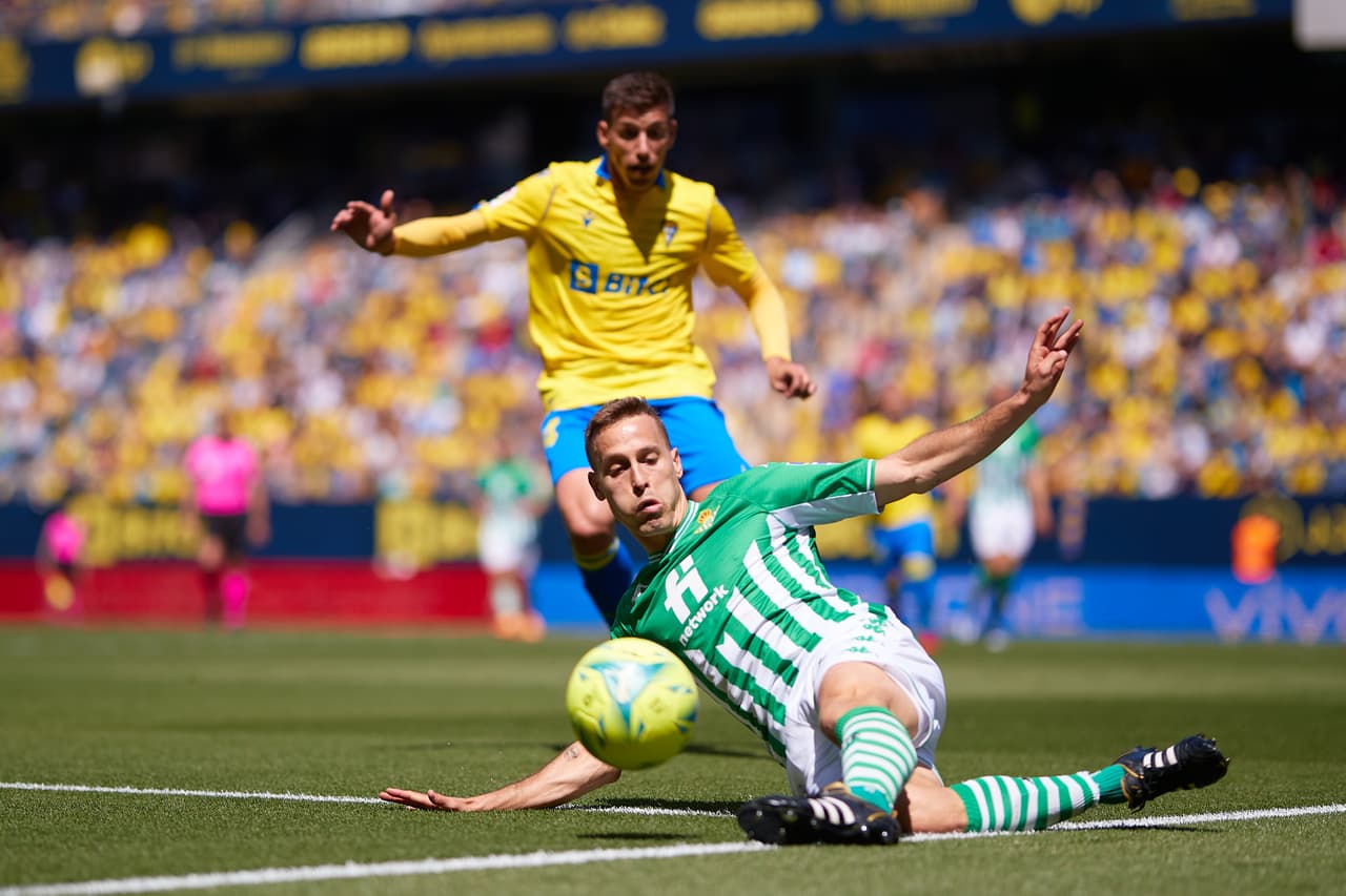 El resultado le permite al Betis estar en el quinto sitio de la tabla general con 56 puntos.
<br>