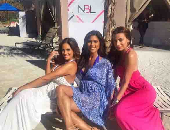 Francisca Lachapel: "Pasándola súper con @aleydaortiz y @nastassjab_ en el #PoolParty de #NuestraBellezaLatina en #LosAngeles". (Noviembre 14, 2015)