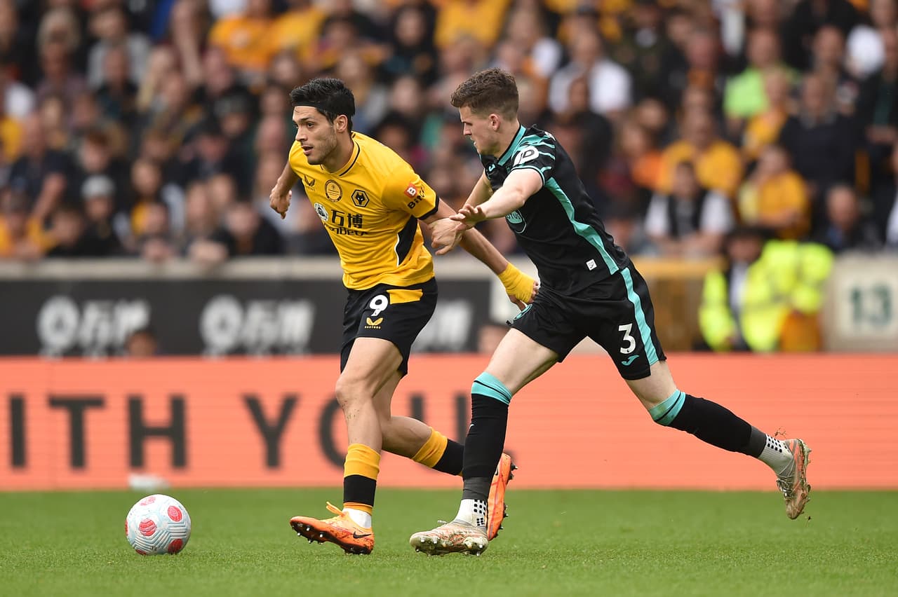 Resultados de la Jornada 37 de la Premier League: West Ham 2-2 Manchester City, Tottenham 1-0 Burnley, Watford 1-5 Leicester City, Wolves 1-1 Norwich, Leed United 1-1 Brighton, Aston Villa 1-1 Crystal Palace.