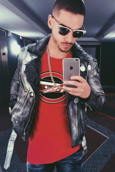 Pero nunca podrá resistirse a brillar gracias a su bling-bling.