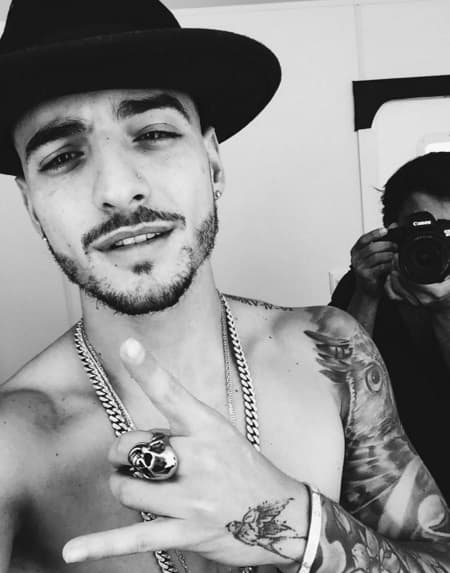 Si los anillos son sus favoritos, este de calavera es una de sus lindas joyitas.