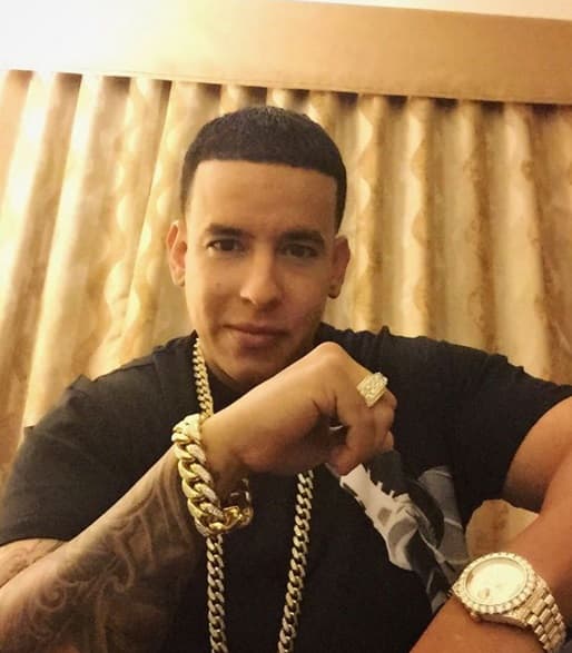 Un gran adicto al bling-bling es Daddy Yankee.