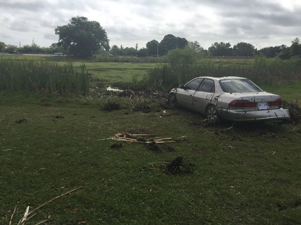 Según la policía, las jovencitas huían en un auto robado cuando cayeron en el estanque la madrugada del pasado 31 de marzo.