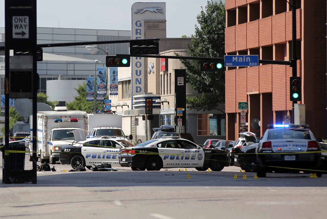 Calculan que más de 50 disparos se realizaron en esta emboscada contra los policías.