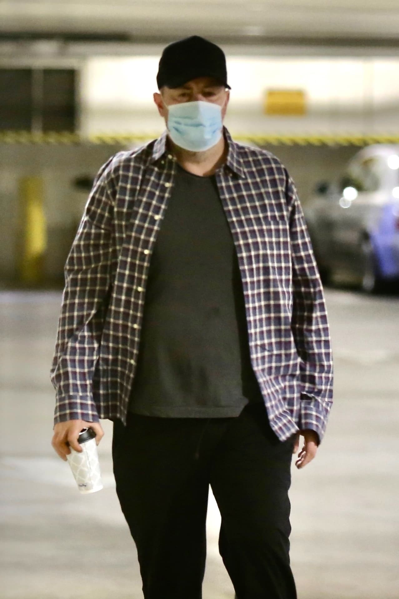 En medio de la pandemia ocasionada por el coronavirus, la estrella de 'Friends' le hizo la pregunta a su hoy prometida. "Decidí comprometerme, por suerte estaba saliendo con la mujer más grandiosa del planeta", declaró.