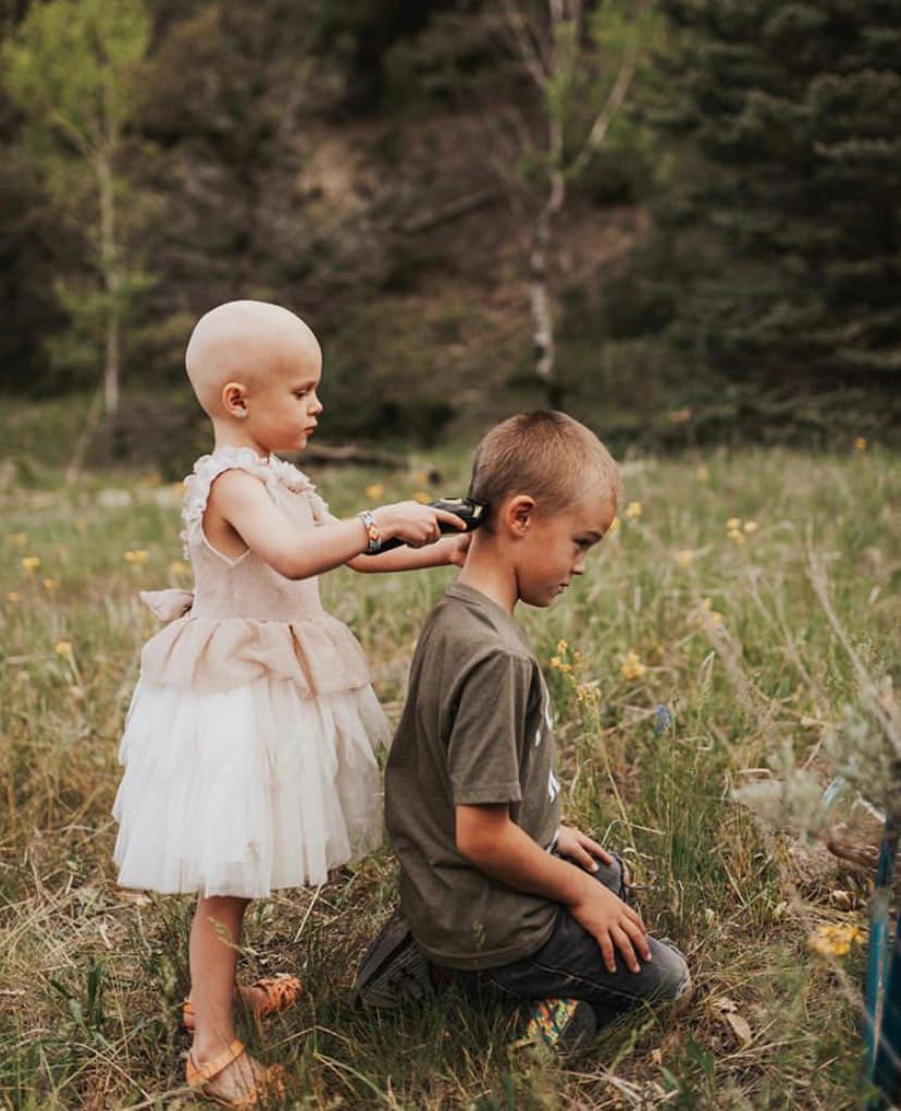 Luego de la operación exitosa de cinco horas, el diagnóstico arrojó cáncer de riñón pediátrico. 
<b>A pesar de que le dijeron a Lula que tendría que someterse a quimioterapia durante 22 semanas, la pequeña ha mostrado un fuerza y resistencia sobresalientes que ha emocionado a propios y extraños. </b>