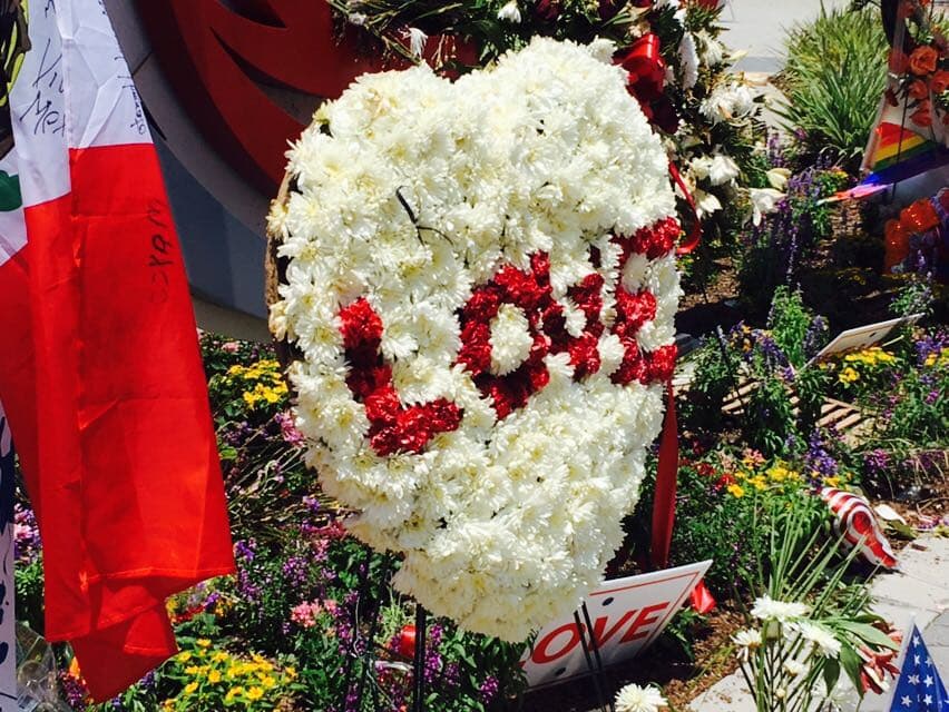 La consigna es "más amor, menos odio".