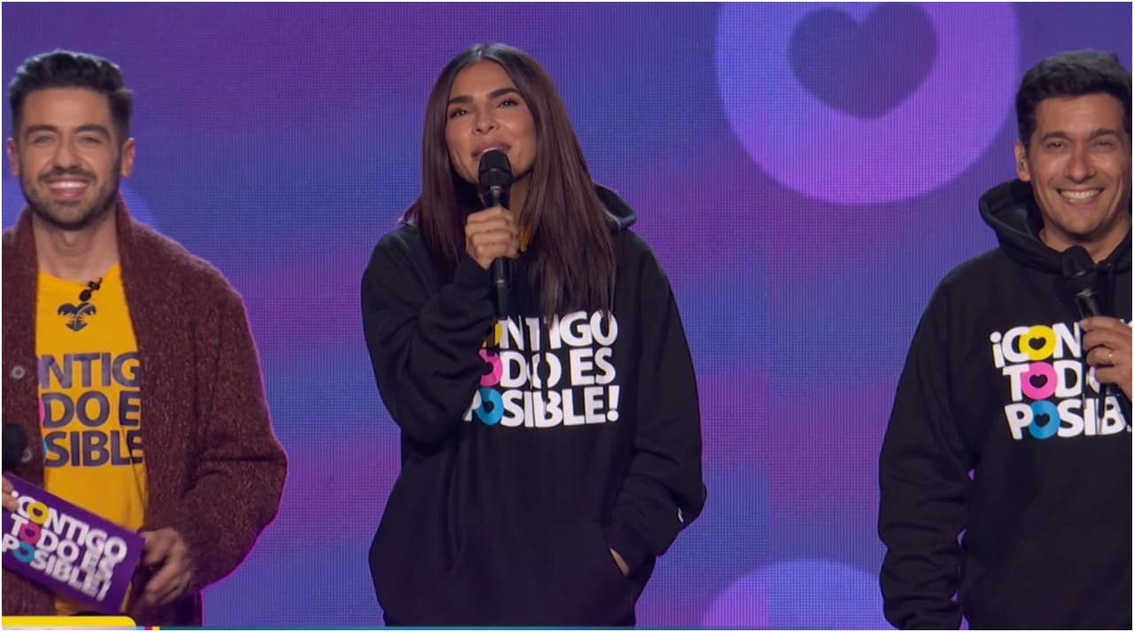 Ya casi terminaba la jornada y Alejandra Espinoza, Borja Voces y Rafael Araneda lanzaron mensajes para recordarle al público donar y la posibilidad de convertirse en padrinos de un niño o niña con discapacidad.