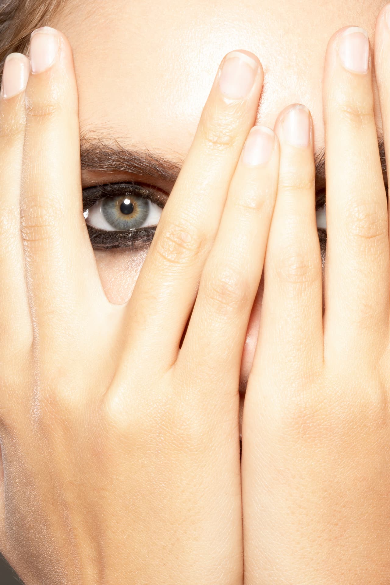 Como dice el dicho: ‘ojos que no ven, corazón que no siente’.