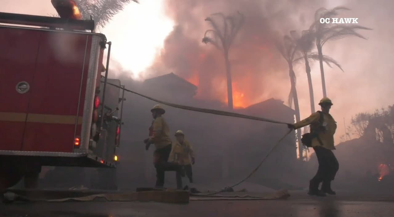 El jefe de de la Autoridad de Bomberos del Condado de Orange dijo que los vientos que se experimentaron este miércoles son comunes en esa zona costera.