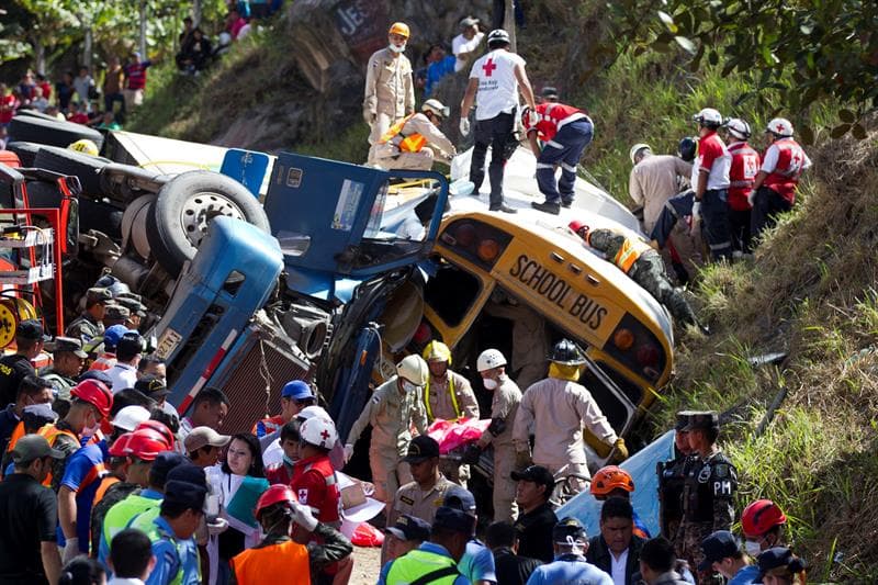 En el accidente murieron 23 personas y 39 heridos, algunos de gravedad, en el sur de Tegucigalpa.