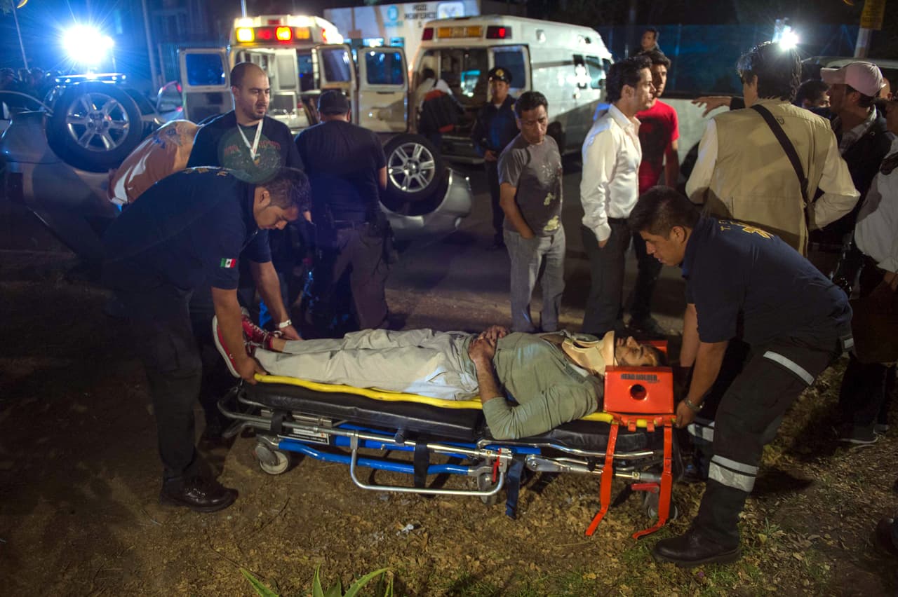 Hubo más de diez personas trabajando en equipo para realizar estas escenas.