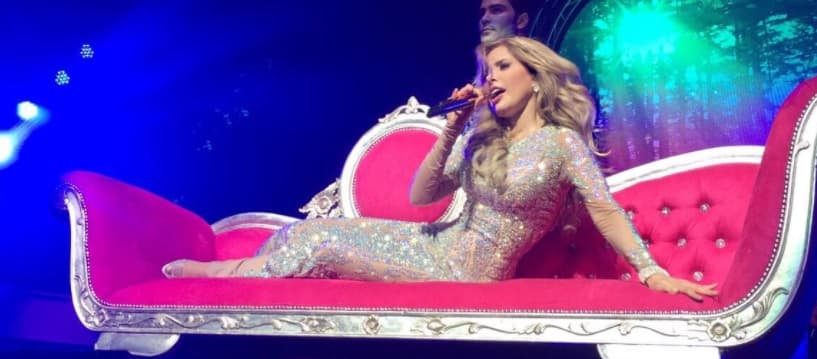 La cantante Gloria Trevi no se quedó atrás y así se despidió de su amiga...