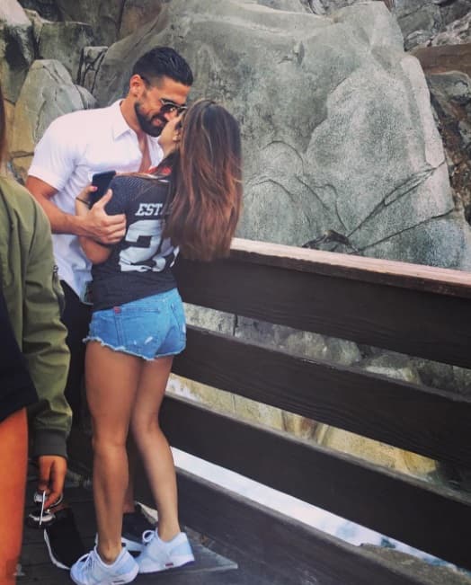 Han sido días de mucho trabajo, y este descanso del 4 de julio Becky G aprovechó para pasear con su novio.