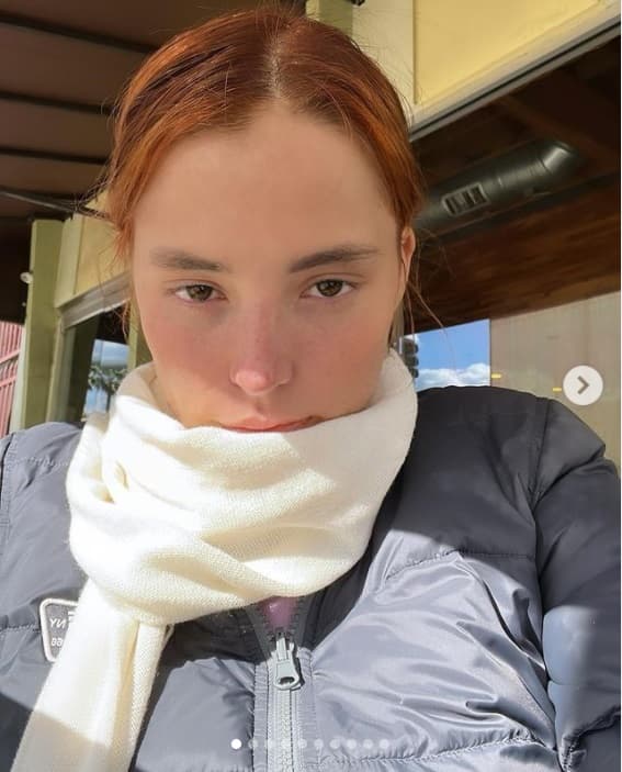 "Hablando la neta, de Ángela y yo:
<b>las dos cabemos</b>", aseguró.
<br>