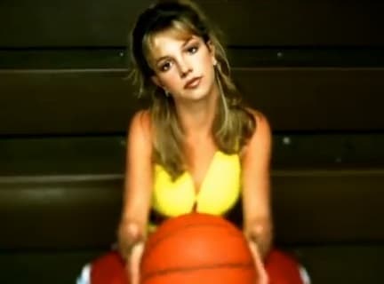 Fernando acusaba a Britney por acoso sexual y angustia emocional.