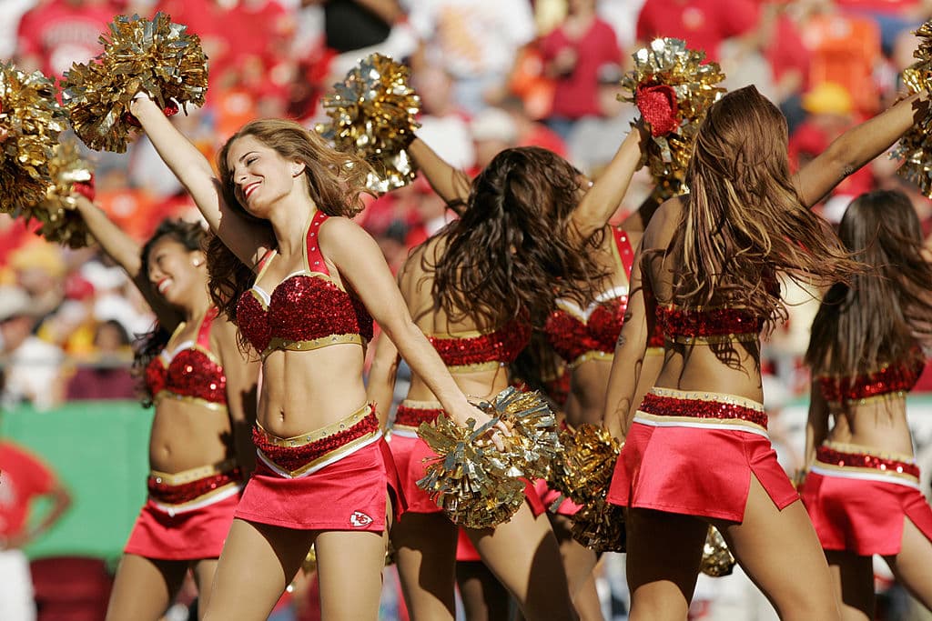 Kansas City Chiefs es un equipo sólido en ambos lados de la pelota y buscaran alcanzar el Super Bowl con el ánimo de sus fieles porristas