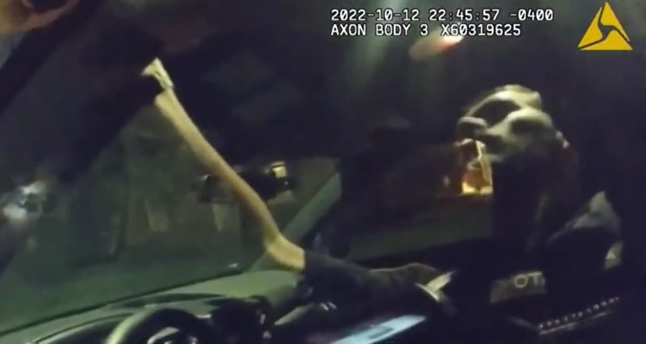 Muestran video de cámara corporal de emboscada mortal a policías de Connecticut