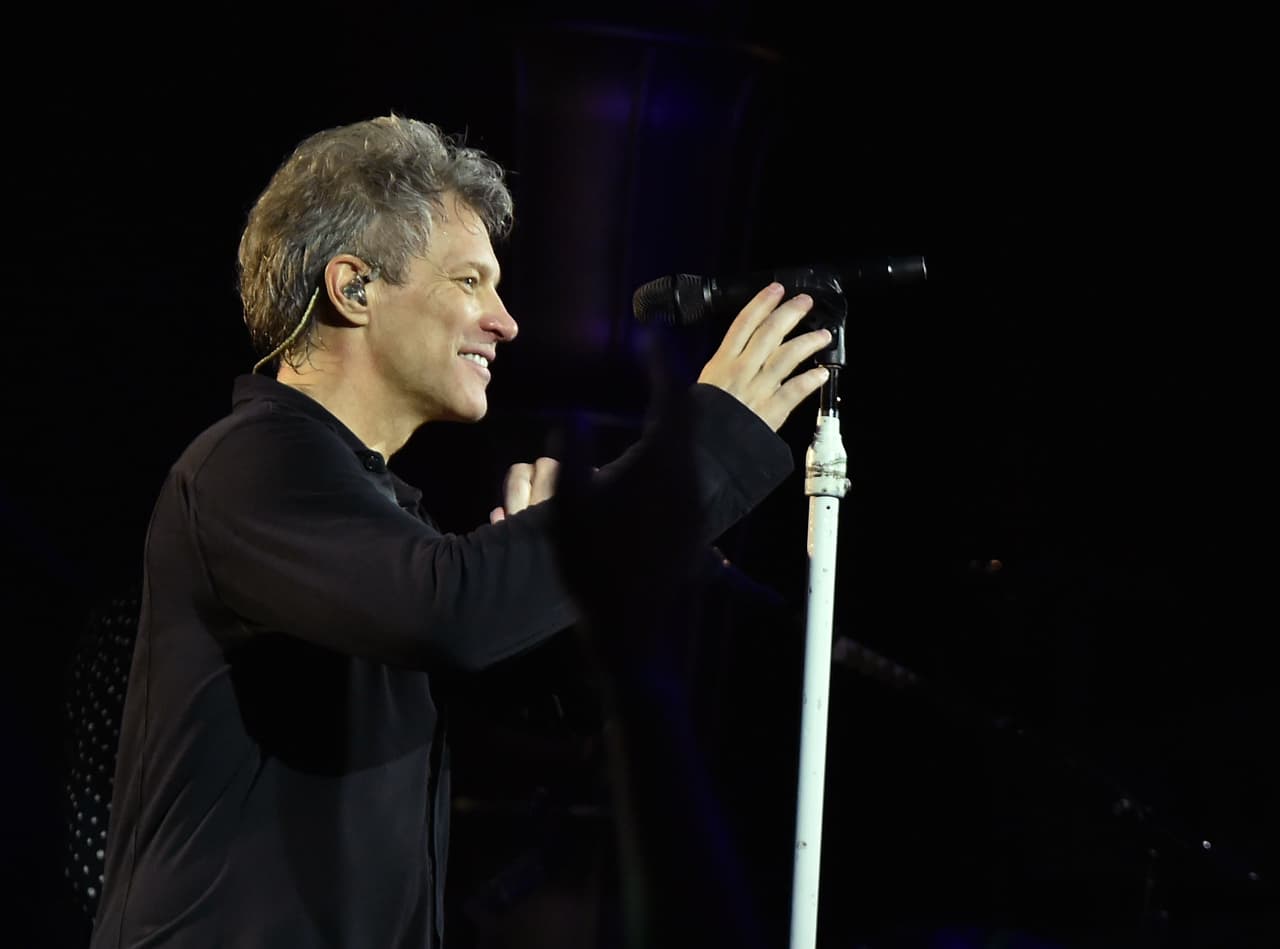 El cantante desmitió el rumor publicando una imagen propia acompañada de la frase: "el cielo se parece mucho a Nueva Jersey".