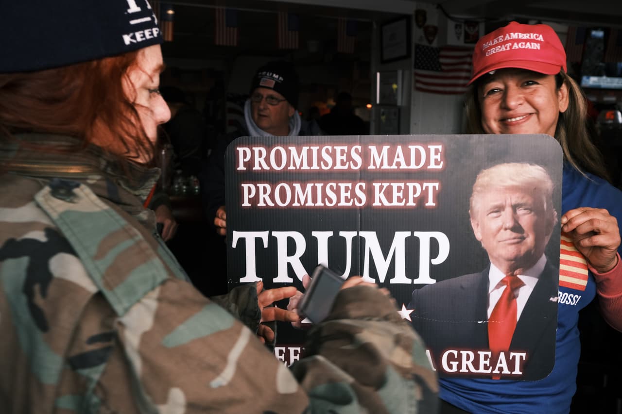 Trump aprovechó para exaltar a residentes famosos del estado como Frank Sinatra, así como a políticos locales.