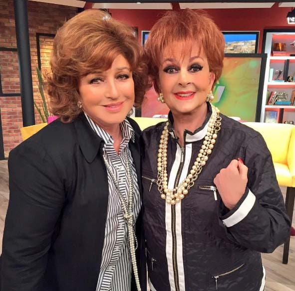 Guapísimas Angélica María y Talina Fernández.