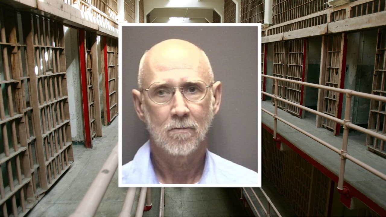 FBI confirma que un residente de Texas fue declarado culpable de matar a puñaladas a tres personas en 1983