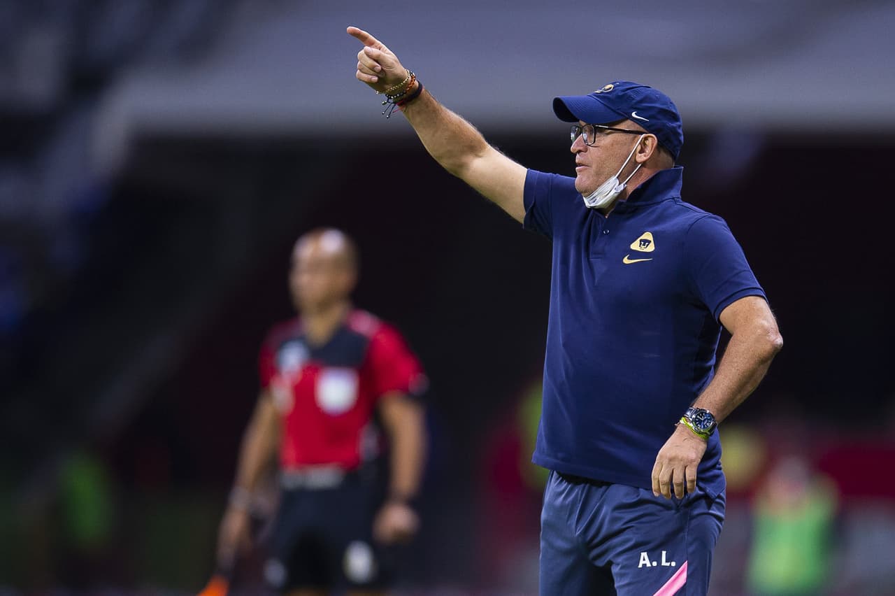 Andres Lillini se fue expulsado por reclamos.